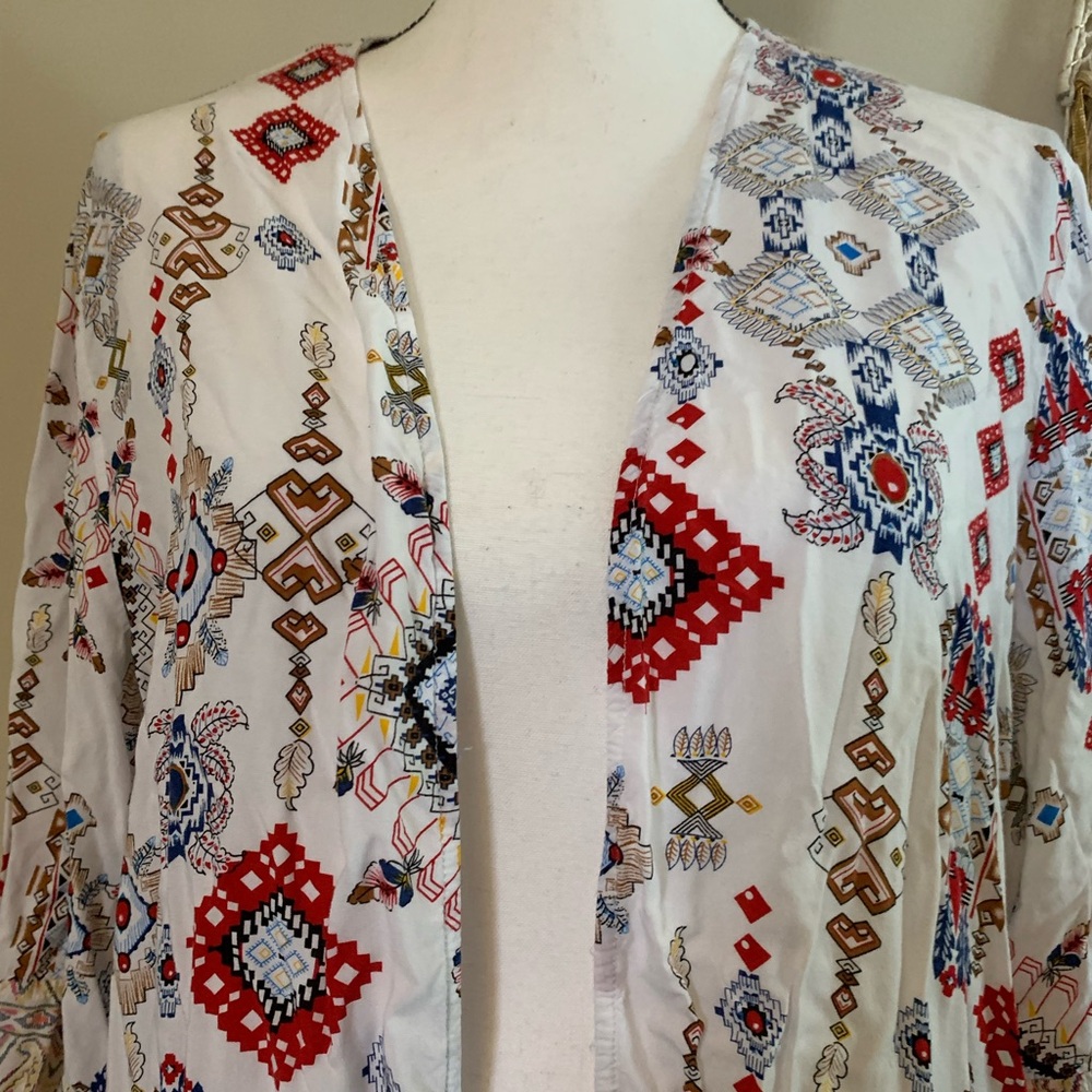 D O N A T E D Jodifl size large kimono coverup western print & tassels EUC - Picture 2 of 8